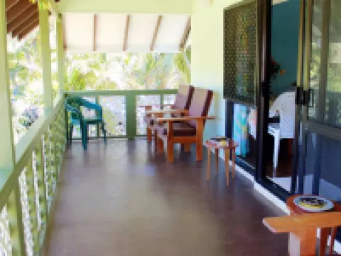 ジーナズ ガーデン ロッジズ アイツタキ島のホテル