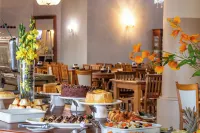 Castelo de Itaipava - Hotel, Eventos e Gastronomia - breakfast