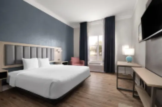 Wingate by Wyndham Savannah Gateway