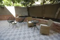 Golden Nugget Tbilisi Hotels near ვიშლისთი - wishlist