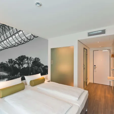 Super 8 by Wyndham Oberhausen