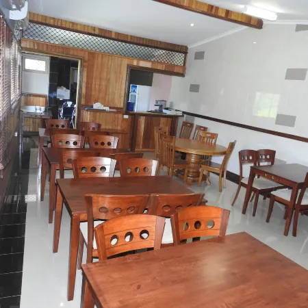 Renaissance LodgePlus Отели рядом с достопримечательностью «Заповедник Порт-Морсби»