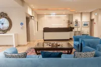 Regina Mare Hotel فنادق في باراليا