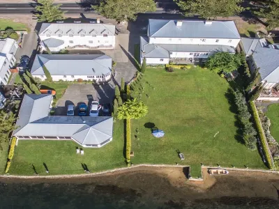 Douglas Riverside Hotels in 