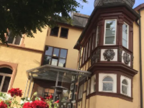 Badischer Hof Hotels in Buhl