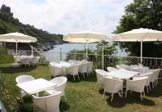 밥-이 잘 코나클라마 베 레스토랑