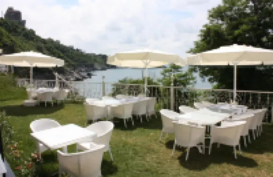 Bab-I Zer Konaklama Ve Restoran - parking
