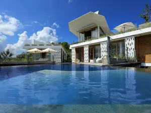 Seven Havens Residence
