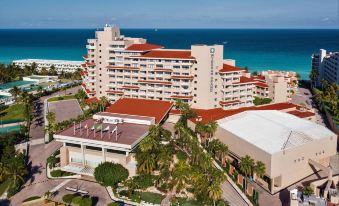 Family 3 Bedroom Ocean Villa by Wyndham Grand Cancun