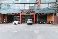 레드도어즈 플러스 니어 아라네타 센터 퀘존 시티 케손시티 호텔
