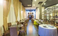 Yeak Loam Hotel - parking