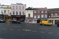 Central Windsor Apartment Facing the Castle Hotels in Eton