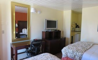 Royal Crest Motel