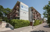 Lagrange Aparthotel Montpellier Millénaire - Pools