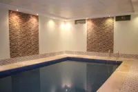 Al Muhaidb Residence Al Dowally - piscina