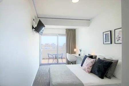 Phaedrus Living: Luxury Suite Nicosia 508 Отели в г. Строволос