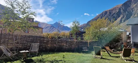 Kazbegi Cottages