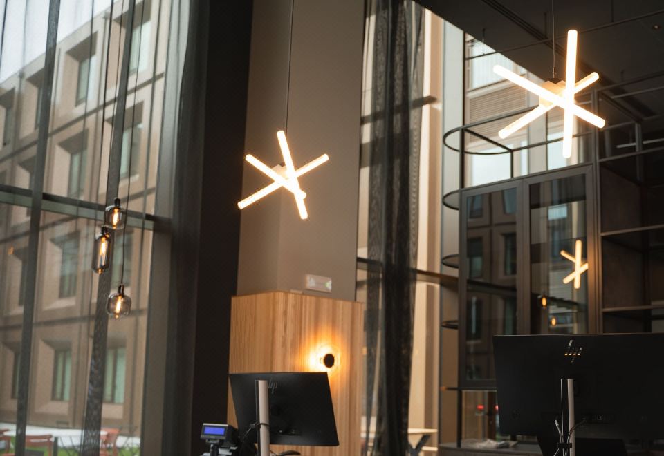 [트라이브 밀라노 말펜사의 수영장 전경]