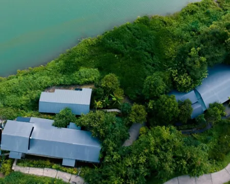 湖畔遊 香美市のホテル