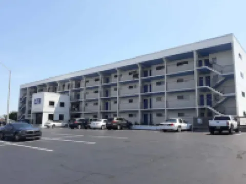 沖浪套房酒店