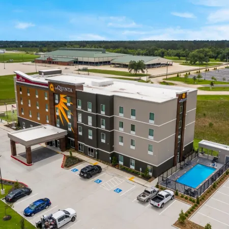 Hawthorn Extended Stay by Wyndham Sulphur (Lake Charles)