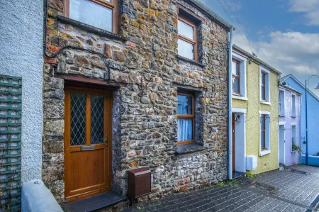 Church Terrace - 3 Bedroom Cottage - Saundersfoot