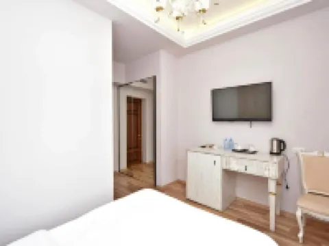 ホームステイ ホテル エレバンのホテル