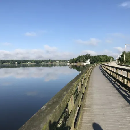 Retreat on Lake Milton 2 bed