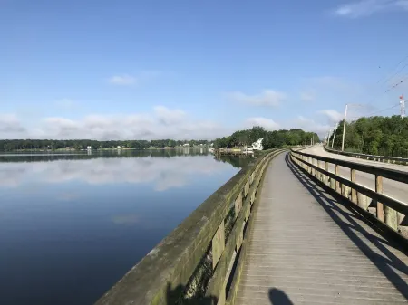 Retreat on Lake Milton 2 bed