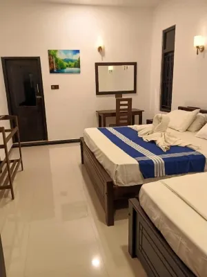 salty surf camp Hotels in Потувил