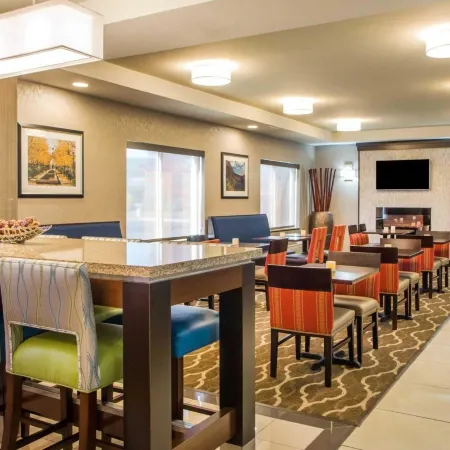 Comfort Suites Columbus West - Hilliard