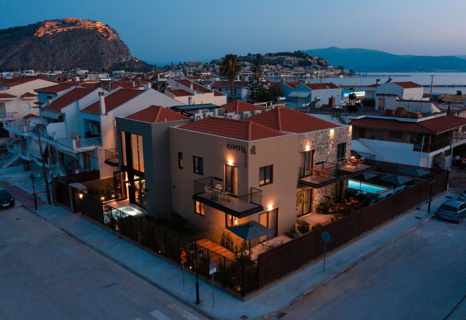 Hotel Capital Luxury Suites, Exterior, Hotel Exterior