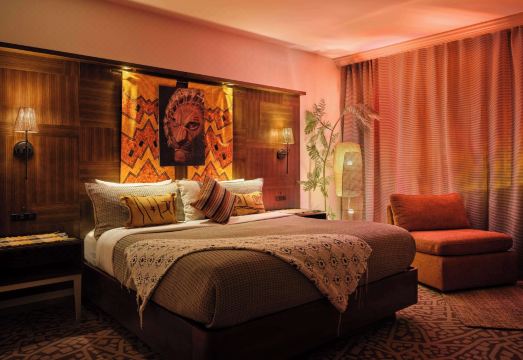 3. 힐튼 뉴욕 타임..