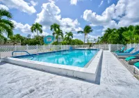 Bonefish Bay Motel - piscine