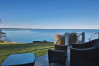 Marine View Bluff by AvantStay Waterfront Views