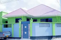 L &j modern backpackers BnB Hotels in 