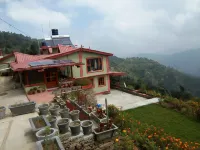 Panchachuli House Hotels in Mukteshwar