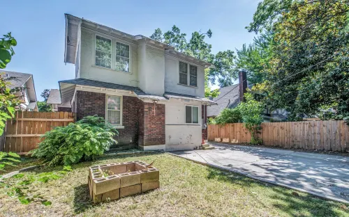 靠近市中心的滾石飯店