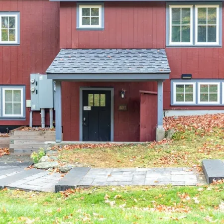 MAD House Rentals 10 Bedroom Lodge by RedAwning