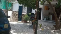 Hostal Los Arhuacos Hotels near Sol Park