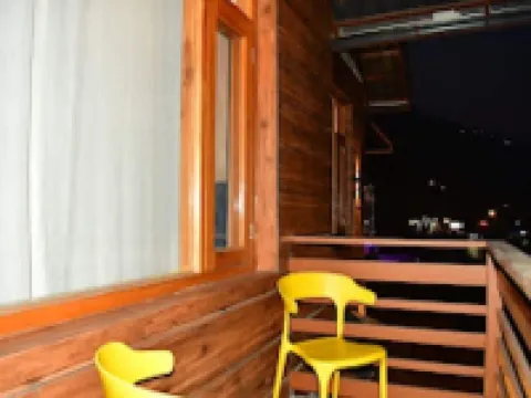 Mountain Majesty Manali Hotels in Badgran