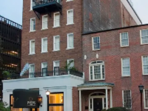 Planters Inn on Reynolds Square Hotels in Savannah