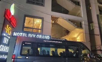 Hotel IVY Grand By GRB