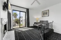 Masterpiece Hotel - balcony
