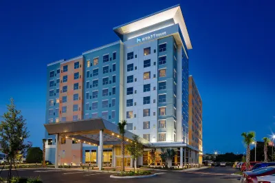 Hyatt House Across from Universal Orlando Resort Hotels in Southwest Orlando