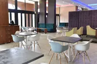 Regal Inn Umhlanga Gateway - Beach