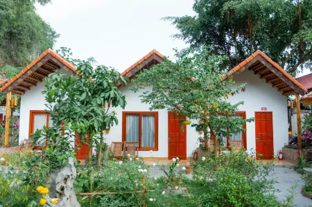 Tam Coc Serene Bungalow Отели в г. Hoa Lu District