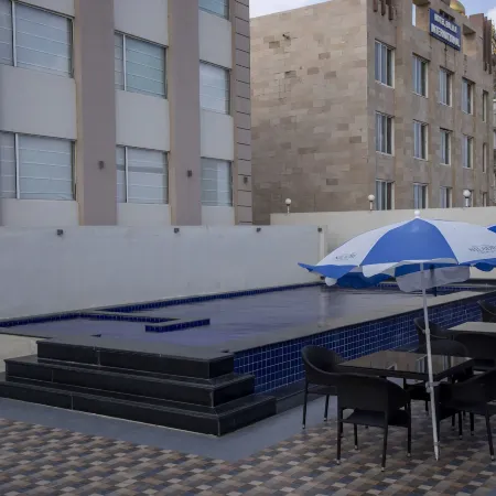 Hotel Niladri Premium