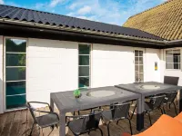 트라움의 알링가브로의 10인용 홀리데이 홈 Allingabro 호텔