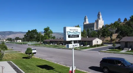 Temple View Lodge Отели рядом с достопримечательностью «Парк Каньон Вью»